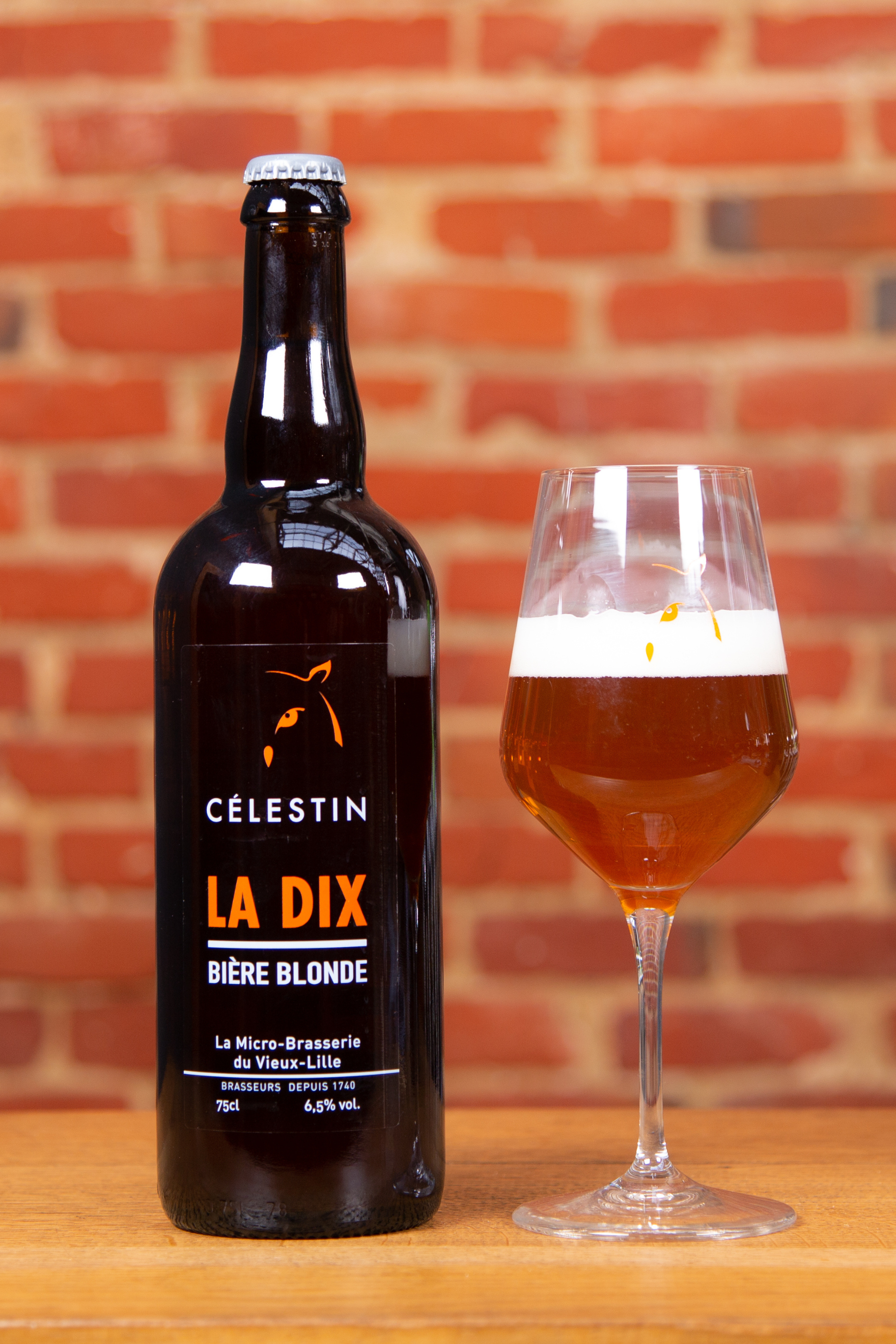 CÉLESTIN LA DIX - Blonde 10 houblons<br/>75cl (6,5%Vol.)